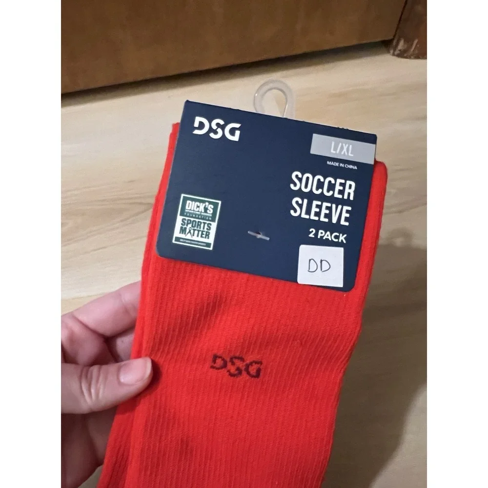DSG Unisex Soccer Sleeve‎ 2 Pack Sz Large/XL Red Universal Sports NWT Football